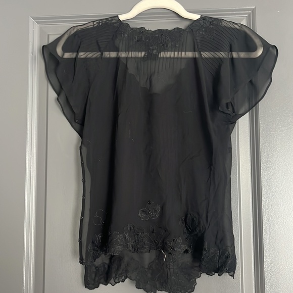 BCBG Maxazria 100% silk top. - Picture 5 of 5